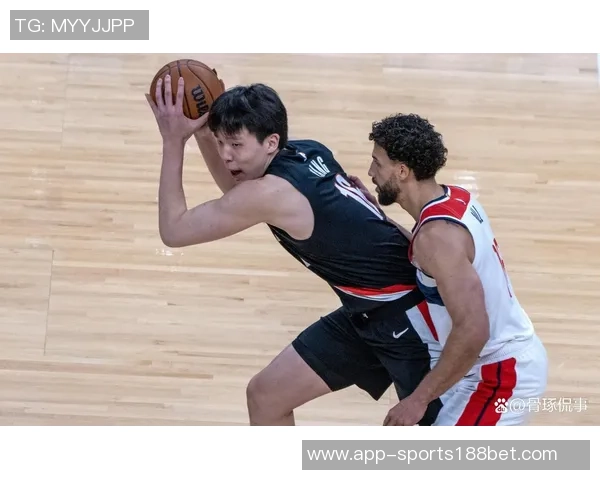 拓媒点评杨瀚森表现提升逐渐展现潜力与进步的希望 拓媒点评杨瀚森表现提升逐渐展现潜力与进步的希望